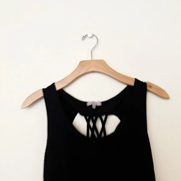 Charlotte Russe‎ Black Peplum Tank Top Womens Sz Medium Fitted Back Strap Detail - Picture 6 of 7